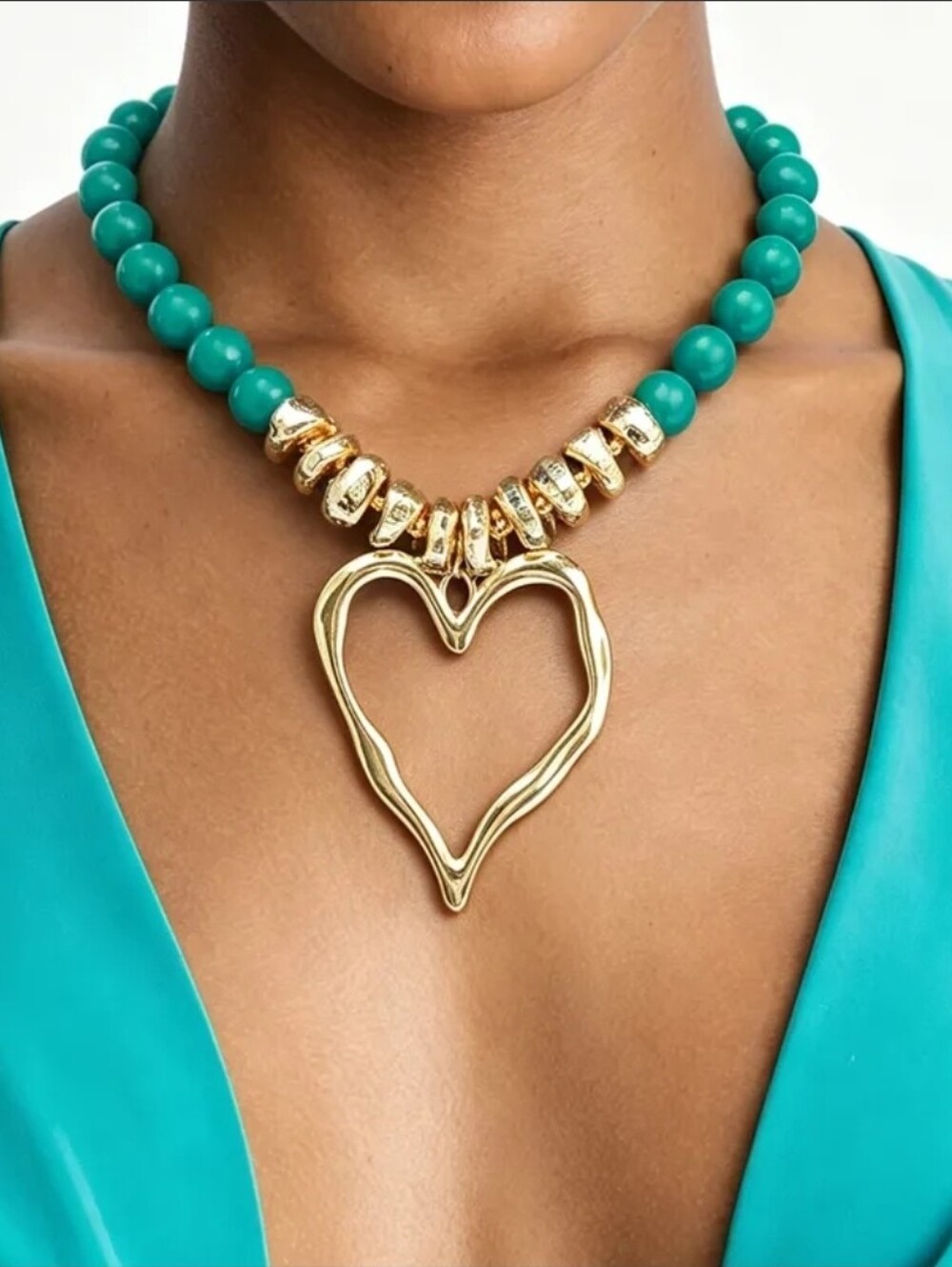 ✨ STUNNING CHUNKY STATEMENT HEART NECKLACE ✨